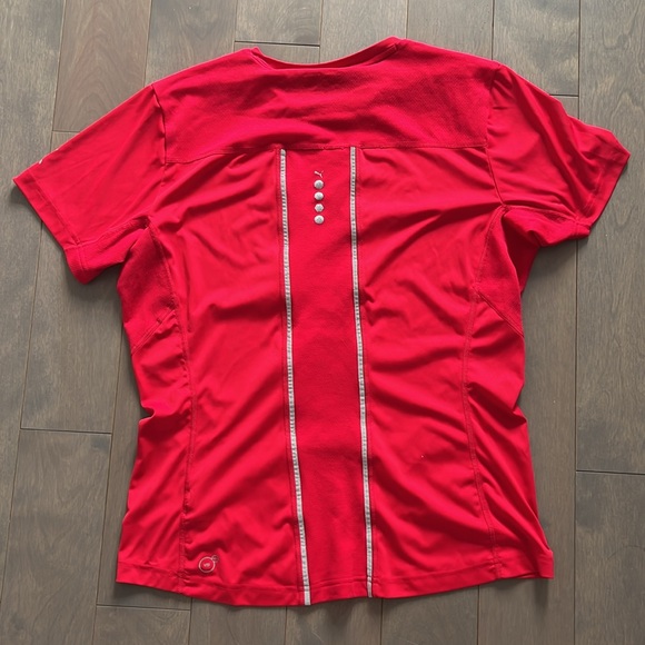 Puma red tee size L for men - Picture 3 of 3